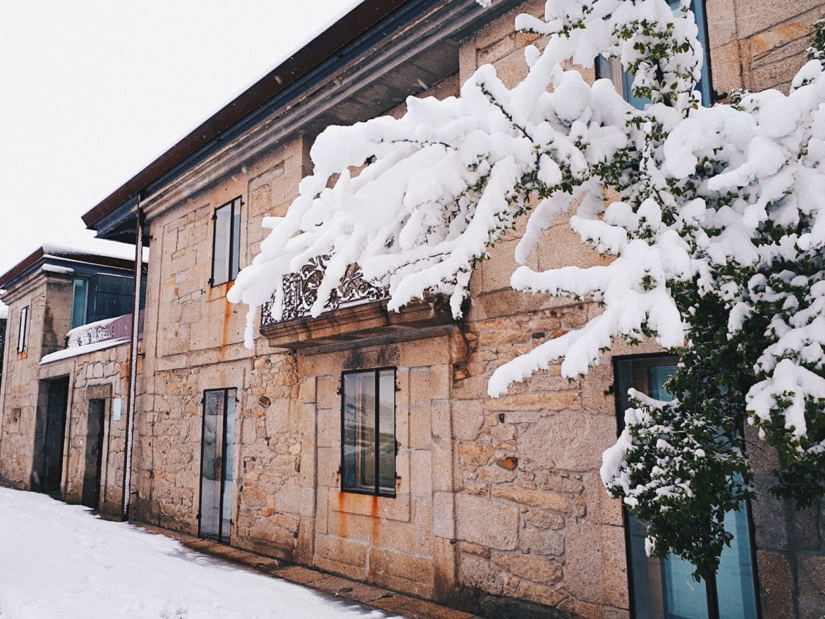Exterior en invierno de Vilavella Hotel & Spa****